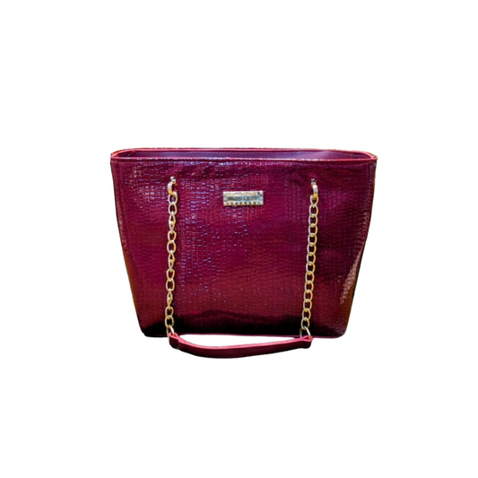 Chic Crossbody Bags: Effortlessly Transition from Day to Night in Style