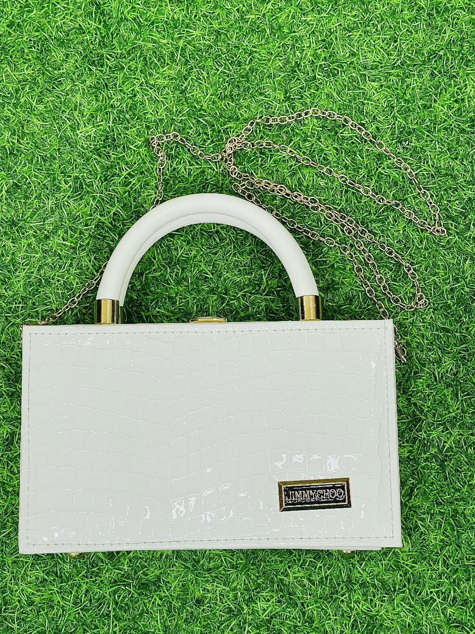 White Crocodile Pattern Ladies Handbag - Stylish, Spacious, and Durable